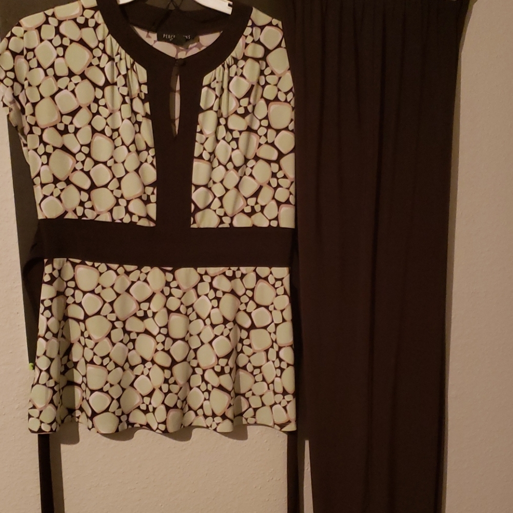 Lady pant suit